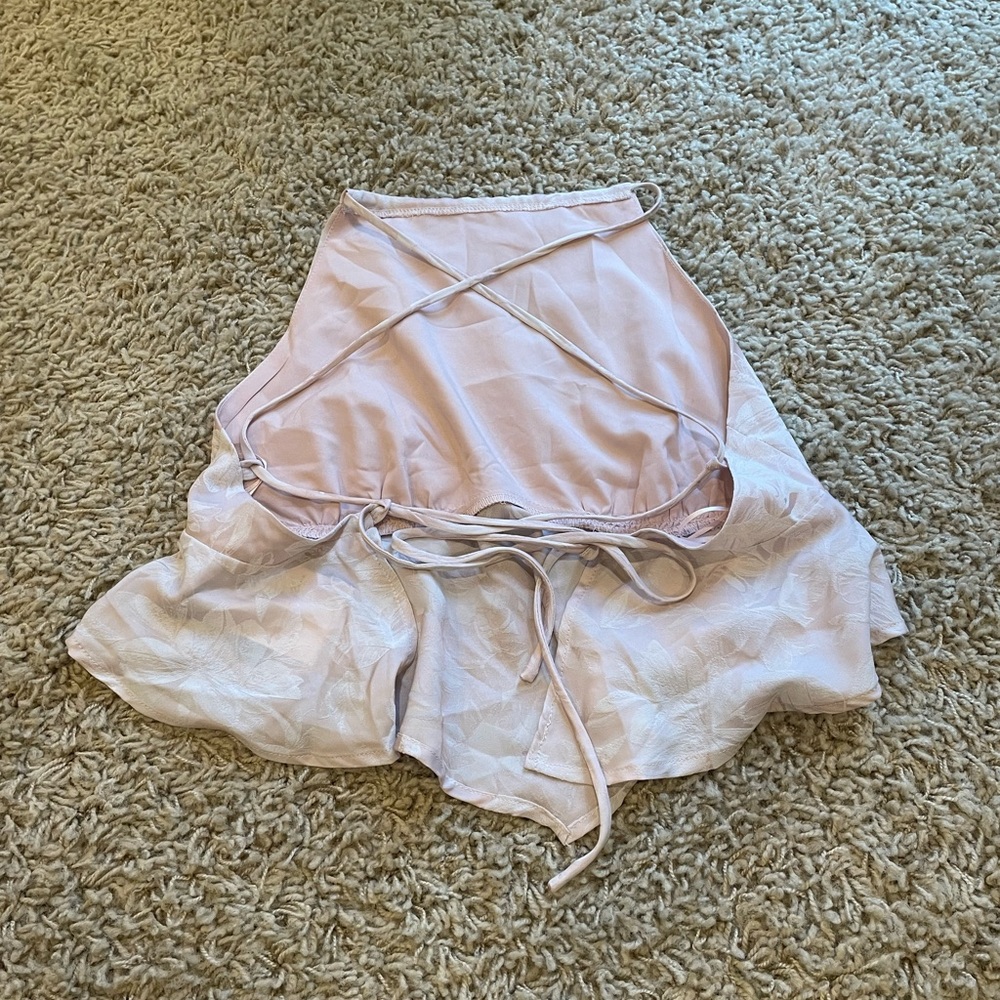 Lelis Collection Cropped Open Back Tank - Picture 4 of 4